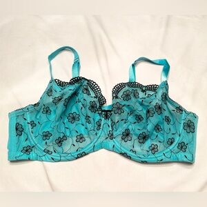 Size 46D Cacique bra